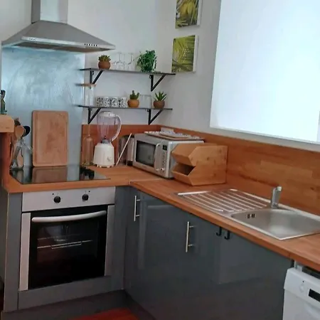 80m² Hyper-centre A 1mn De La Plage Apartment *