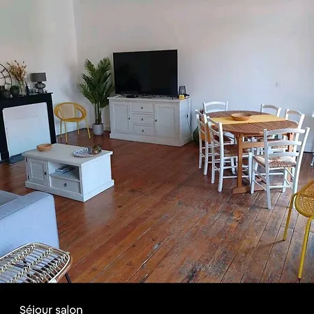 Apartamento 80m² Hyper-centre A 1mn De La Plage *